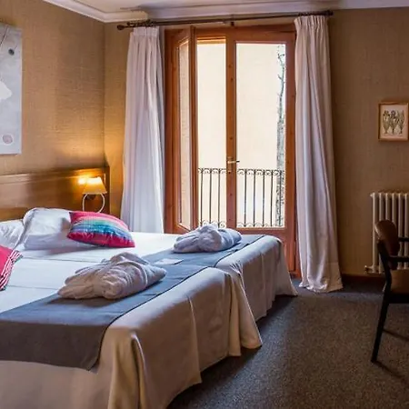 Hotel-hostal Sport Falset