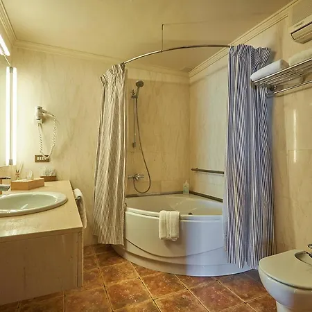 Hotel-hostal Sport 4* Фальсет