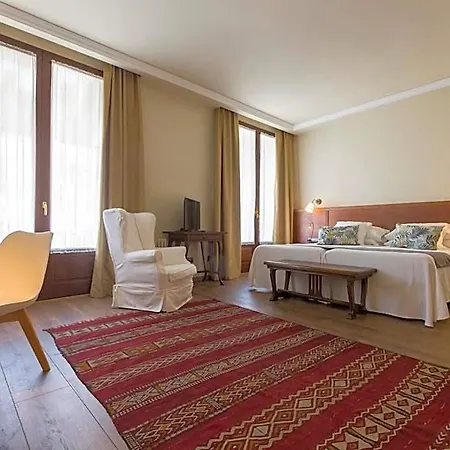 Hotel-hostal Sport Hotel 4*