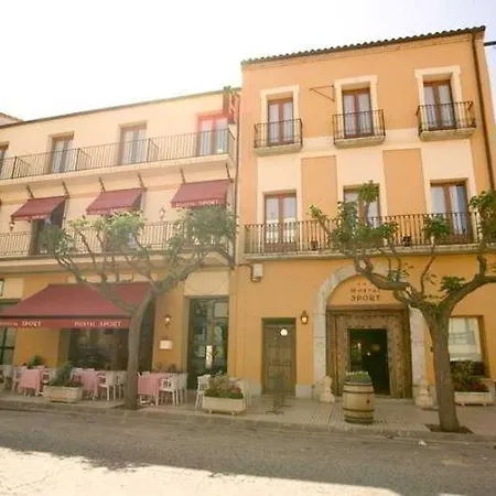 Hotel-hostal Sport Falset