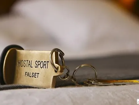 Hotel-hostal Sport Отель 4*