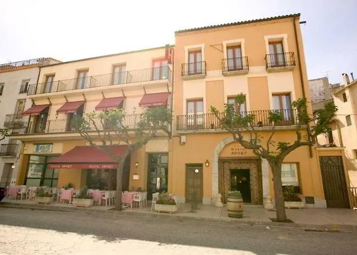Hotel-hostal Sport Falset